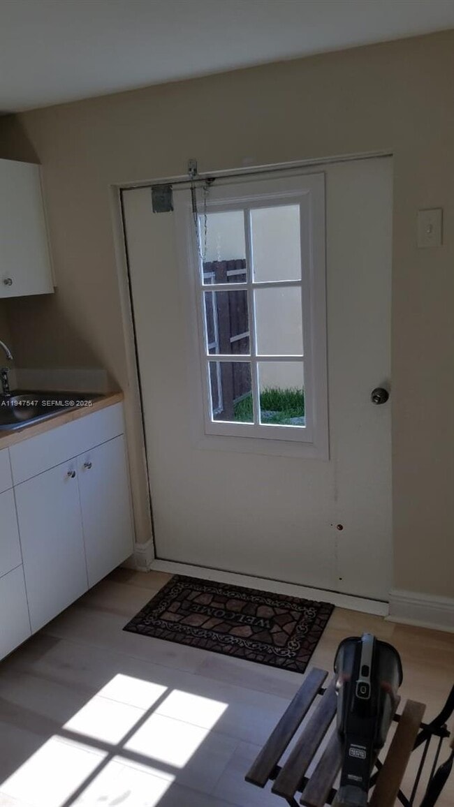 Building Photo - 15290 SW 117th Terrace Unit 1