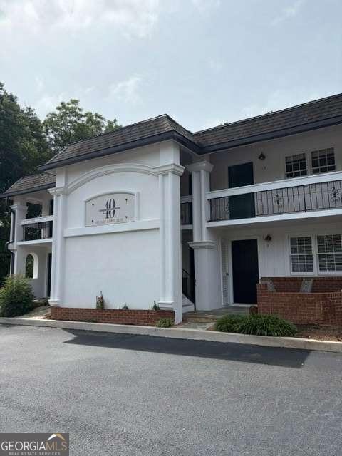 Building Photo - 655 E Campus Rd Unit 12
