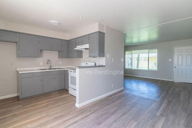 Photo - 10400 Lower Sacramento Rd Unit E