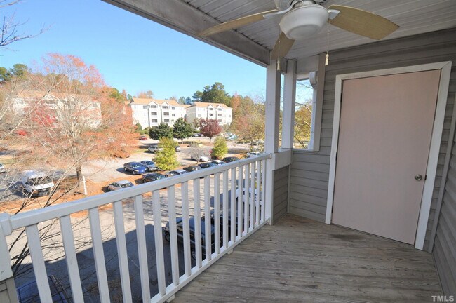 Room in Condo on Crab Orchard Dr