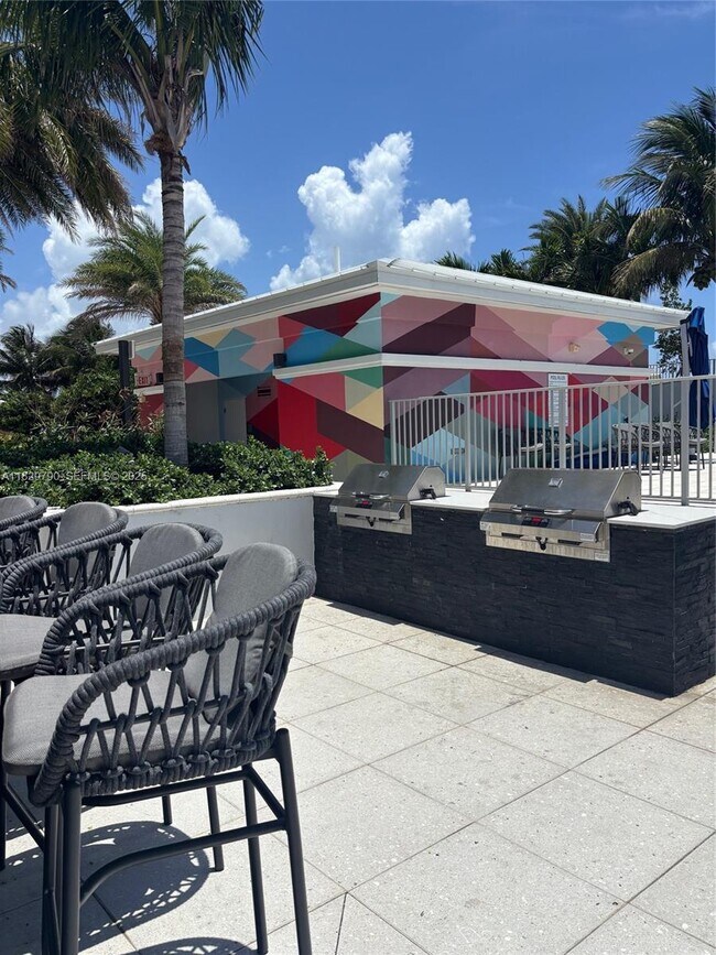 Photo - 1776 Polk St Unidad 1405