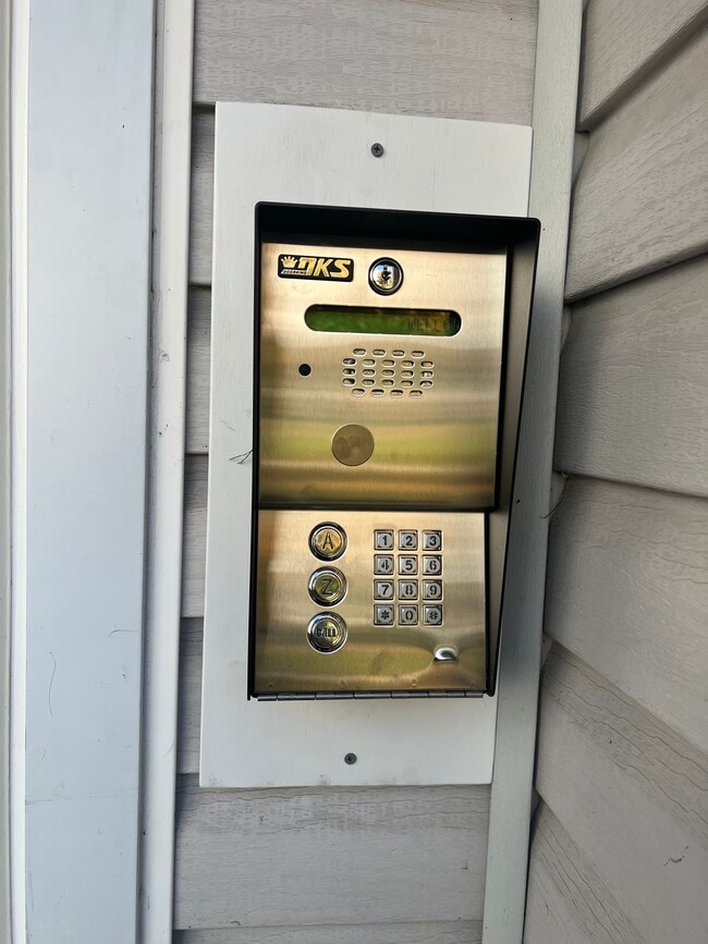 Photo - 305 Rain Water Way