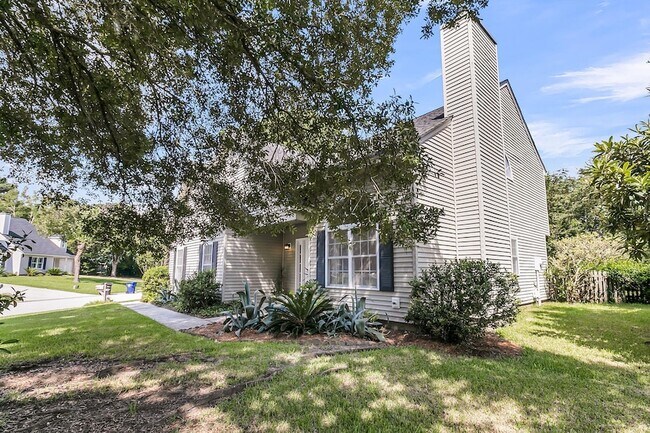 Photo - 339 Mt Royall Dr