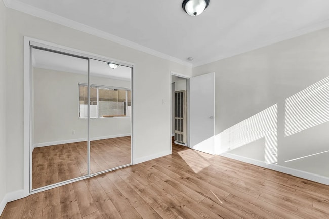 Photo - 929 Sheridan St Unidad a