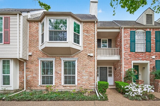 Building Photo - 13244 Trail Hollow Dr