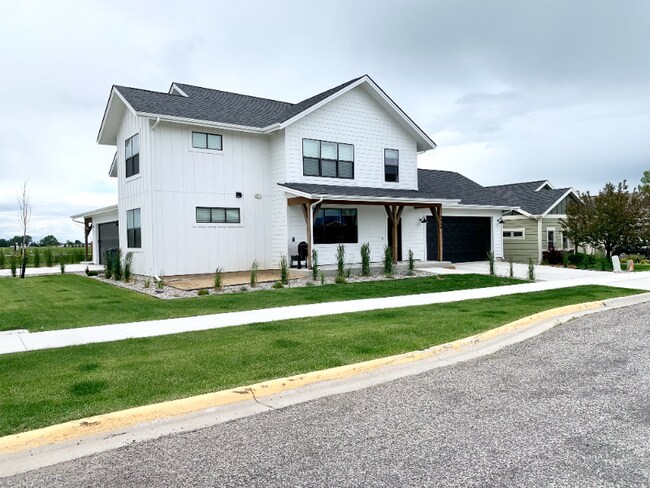 Photo - 995 Advance Dr Unit A