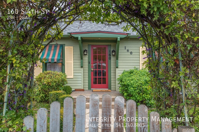 Photo - 160 S 4th St