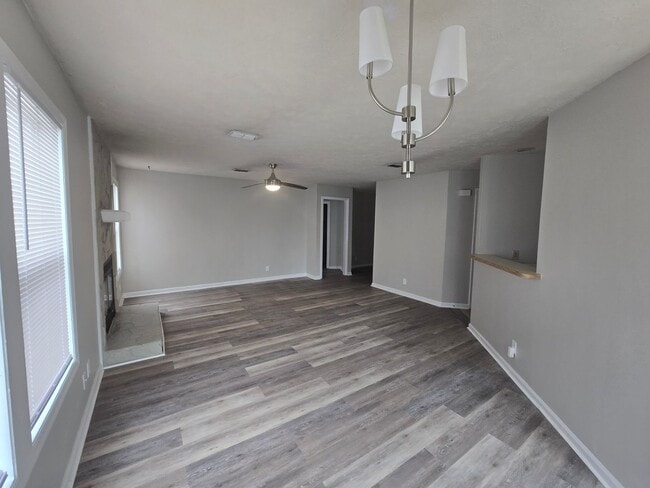 Photo - 6821 Willowbrook Dr