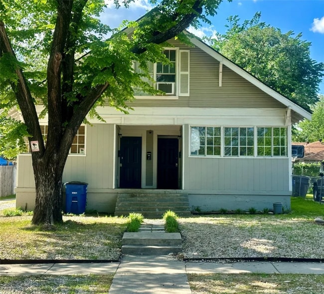 Photo - 2317 Gilford St Unidad B