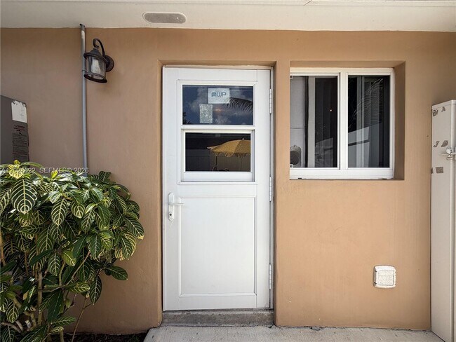 13275 NE 4th Ave Unidad North