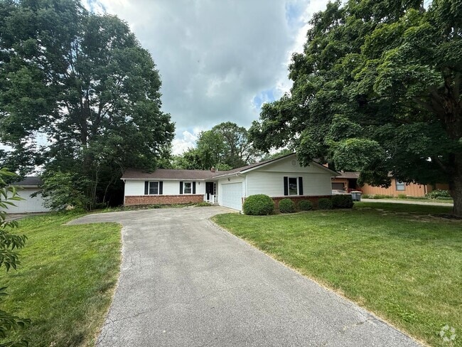 Building Photo - 3025 Greenbrier Ave Unit 3025 Greenbrier Rental