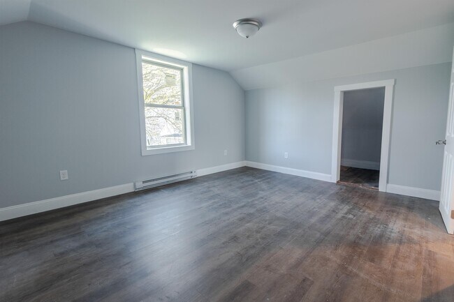 129 Jackson St