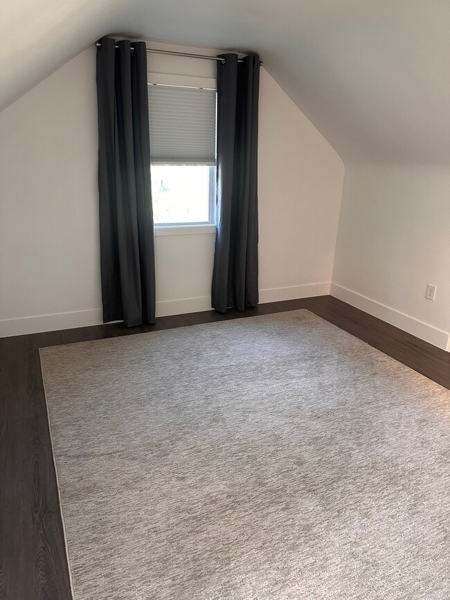 Spacious bedroom with walk in closet - 3126 N 2nd St Unit Apt A