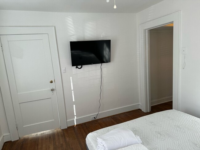 Photo - 1720 Roseland St Unidad 2