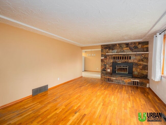 Photo - 3 Bedrooms | 1 Bathroom | 2,168 Sq. Ft. | Attached Garage | Large Yard