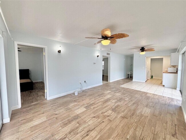 Photo - 1550 11th St NE Unidad E2