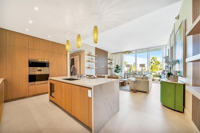 Photo - 2311 SE 17th St Unidad 202