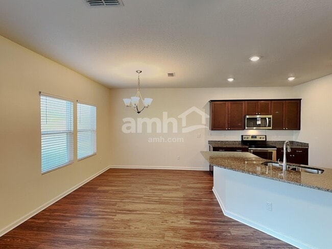 Photo - 163 E Jayce Way