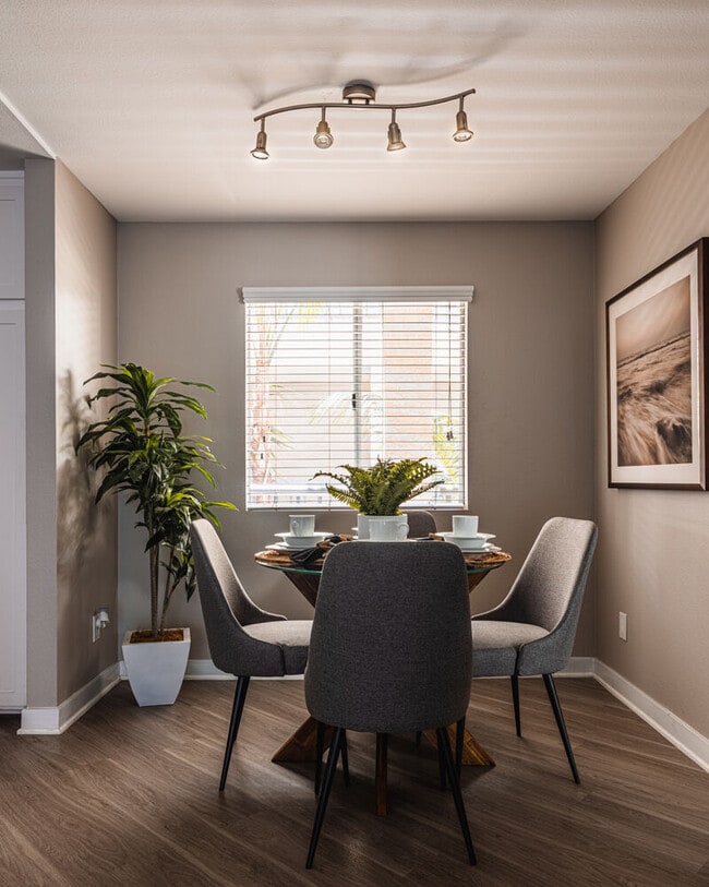 Photo - Axiom La Jolla