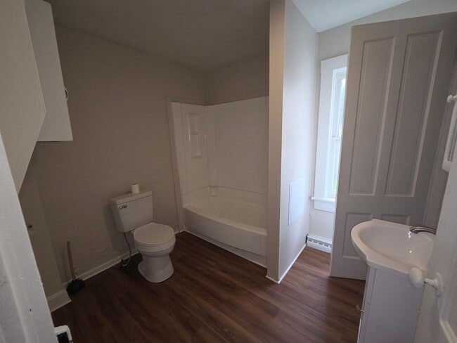 Photo - 227 E 12th St