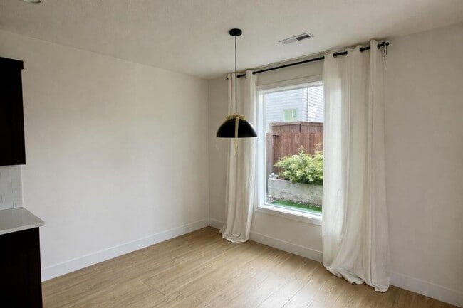 Photo - 825 NW 175th Wy