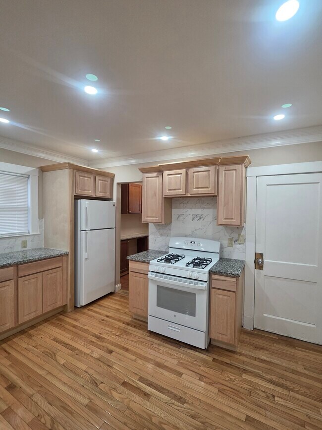 Photo - 14 Vera St Unit 2