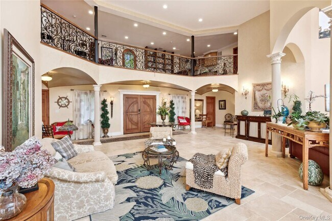 13 Seatuck Ln