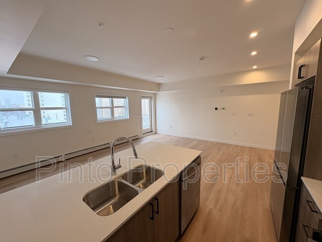 Photo - 8615-8108 108 St NW