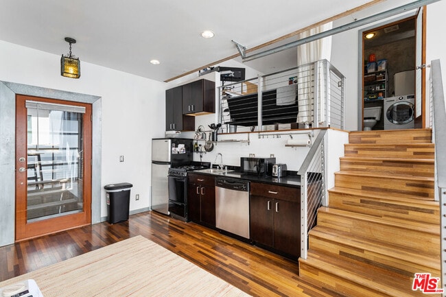 Photo - 24 Westminster Ave Unidad 2