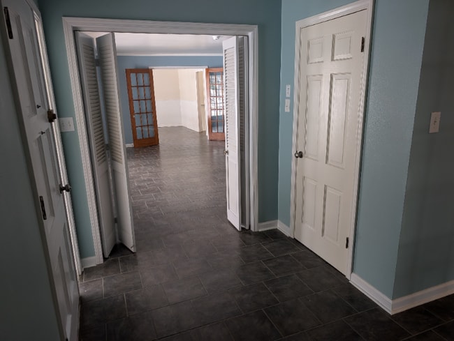 Photo - 3001 El Camino Dr