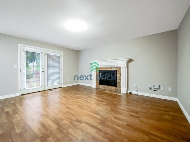 Photo - Beautiful 3 Bedroom and 2 Bathroom Home for Rent!