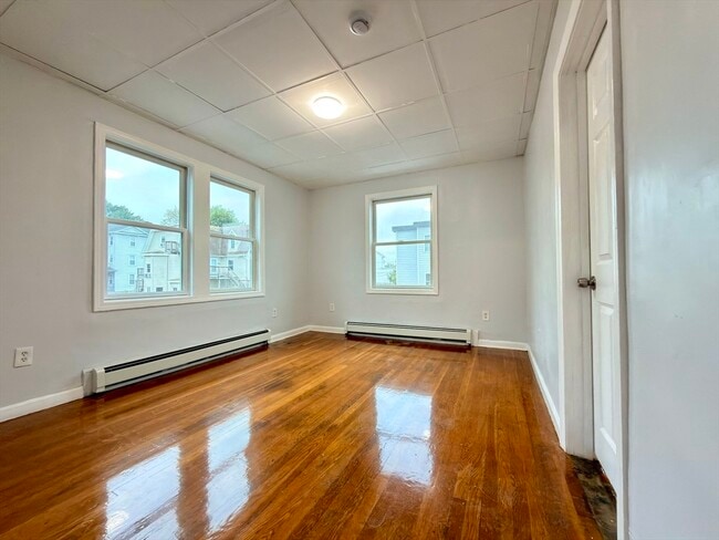 Building Photo - 3 Allen St Unit 6 Rental