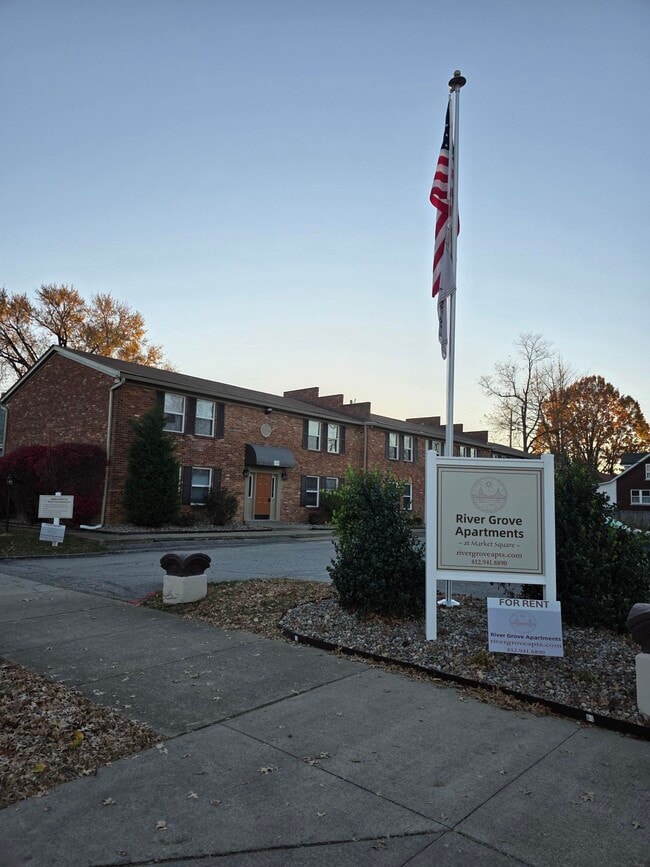 Photo - 210 E 13th St Unidad 1-MS