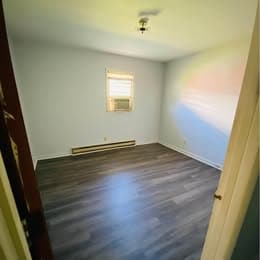 511 Earl St