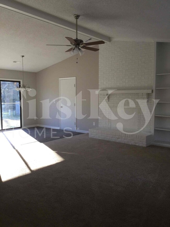 Photo - 5800 Old Meadow Rd