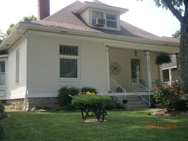 Photo - 2213 10th Ave S House