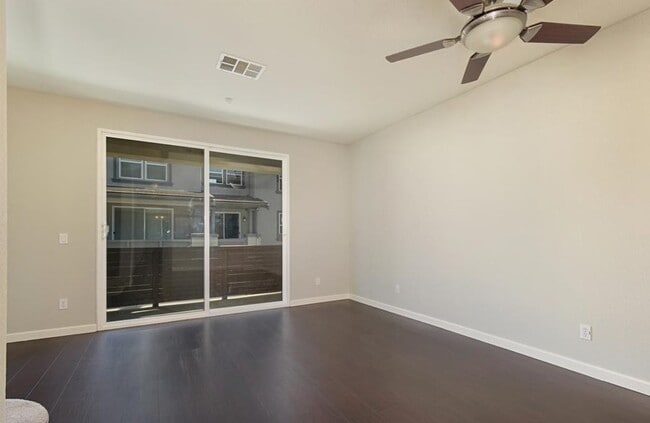 Photo - 16910 Bixby St