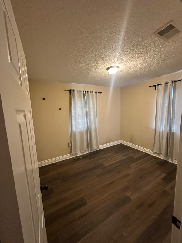 Building Photo - 18 Poulton Dr NW Rental