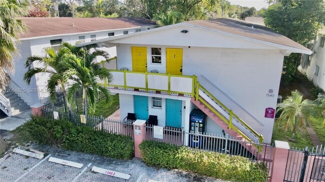 Building Photo - 1548 SW 5th Pl Unit 1