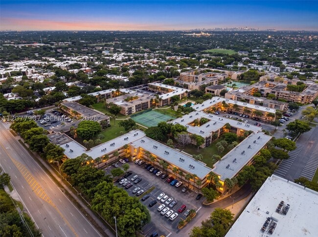 Building Photo - 8415 SW 107th Ave Unit 143W