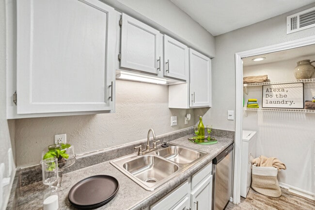 Photo - Lakes at Lincoln