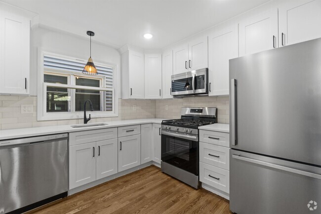 Building Photo - 318 Arlington Ave Unit 1 Rental