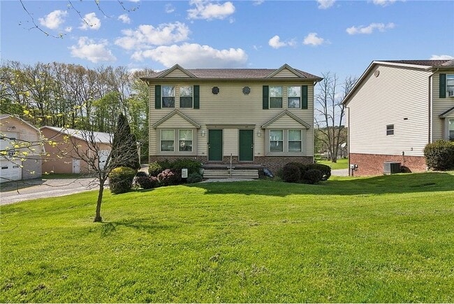 Building Photo - 753 Fayette City Rd