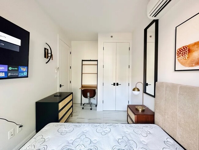 Photo - Furnished room/NOT APARTMENT Unit 1C