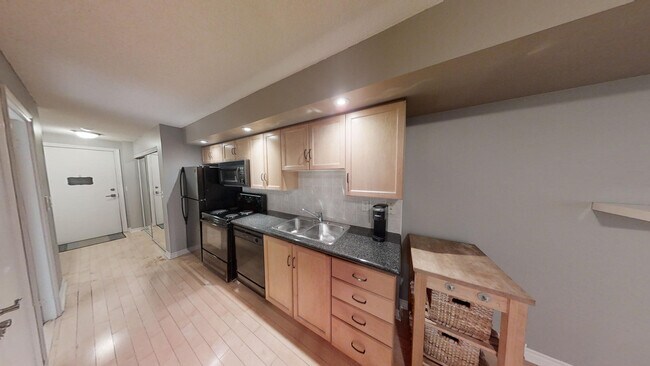 250 Wellington St W Unit SI FL1-ID1030918P