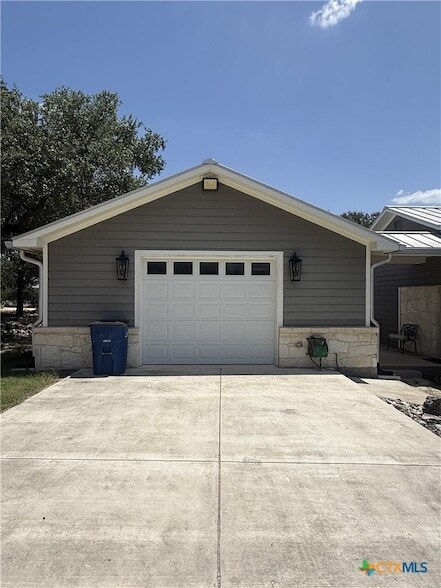 Photo - 4130 Summit Dr