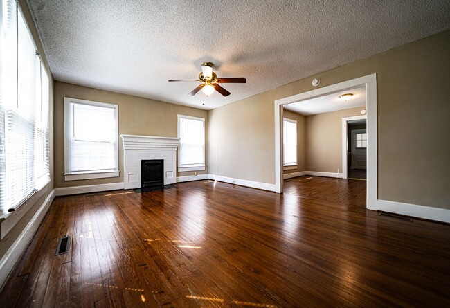 Photo - 1/2 MONTH OFF * 2-Bed 1 bath | 5 Minutes to Downtown Kannapolis