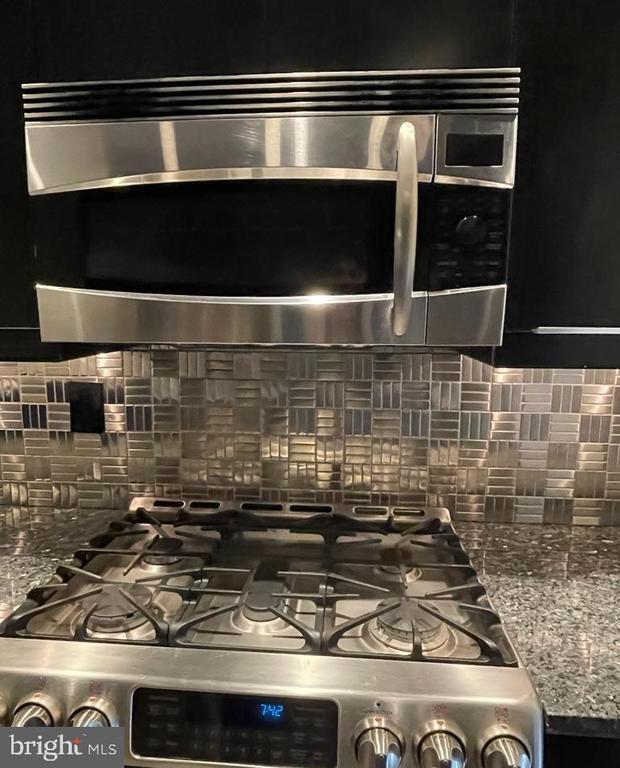 Photo - 105 Thoreau Dr