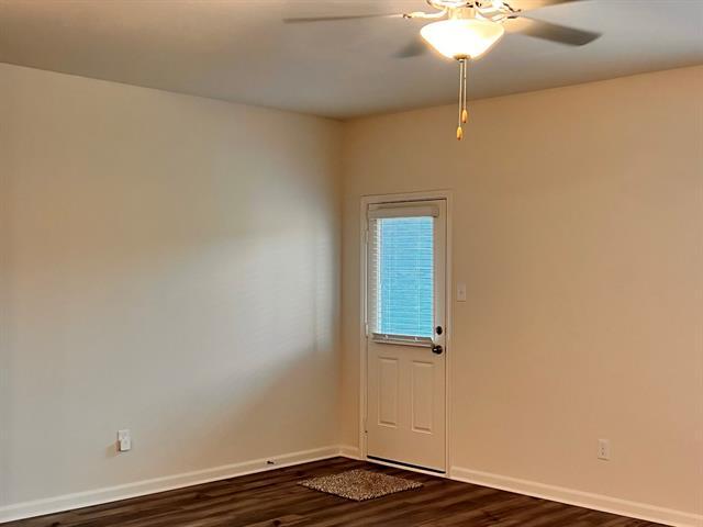 Photo - 316 Marsh Ln