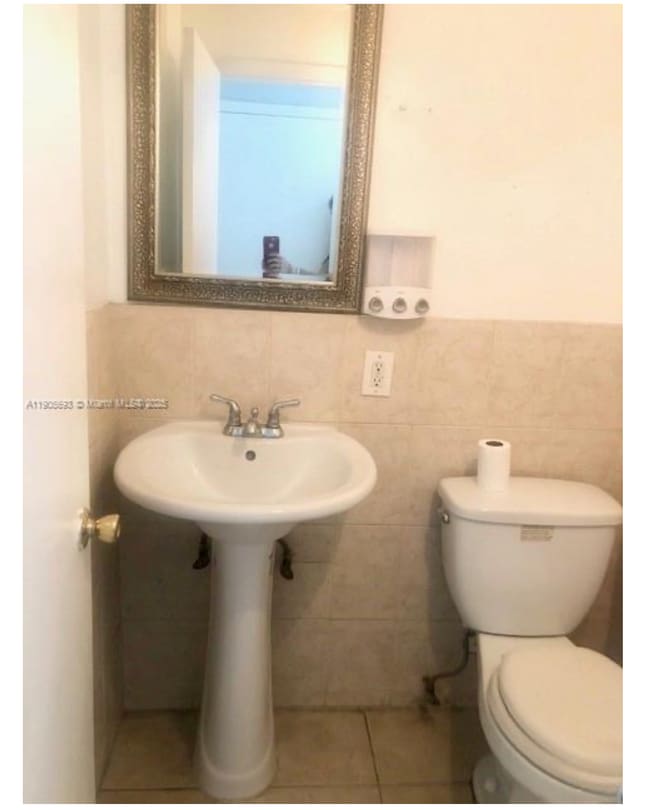 Photo - 4672 NW 9th Dr